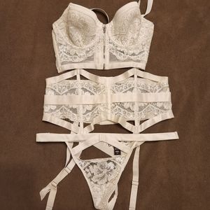 Victoria's Secret 3-Piece 34C Lingerie Set